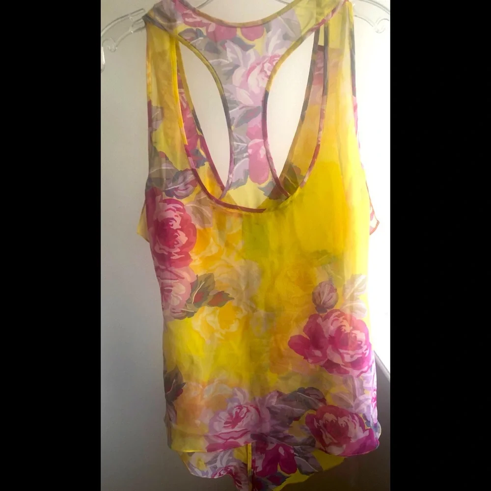 Yona Baraschi Silk Floral Sleeveless Blouse. EUC. - Picture 3 of 8